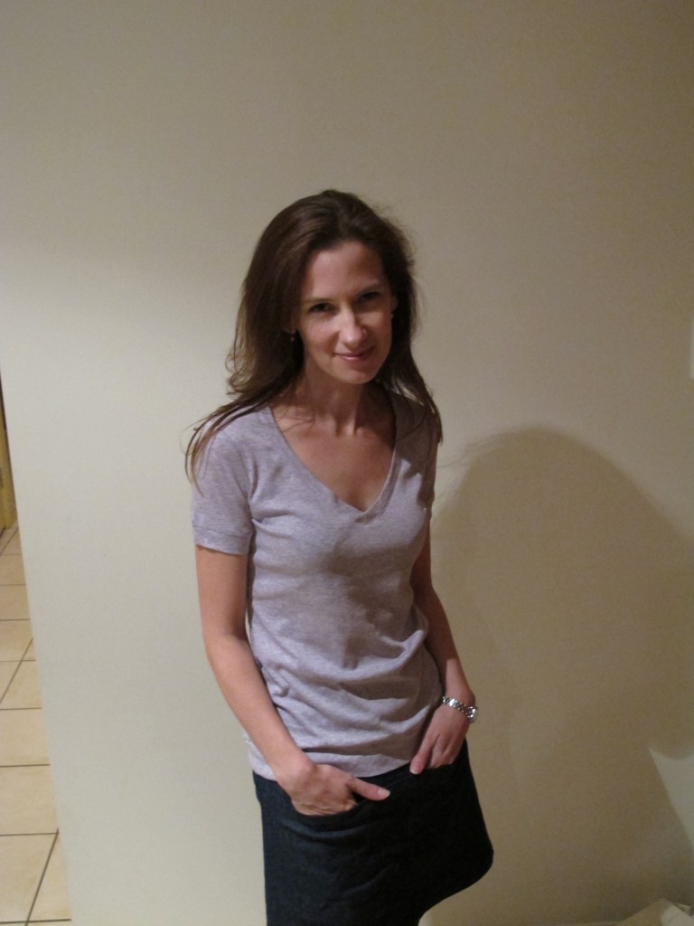 Sewaholic Renfrew - View B on the tiny wife!