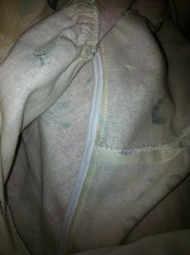 Simplicity 1880 shirt dress: inner sleeve seam bound with bias binding