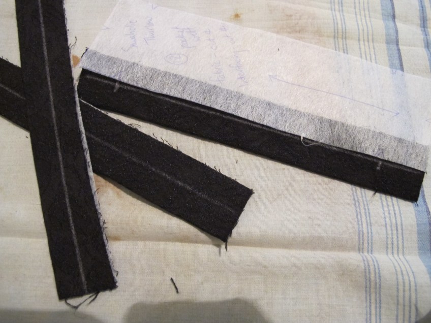 Welt Pocket practice - marking the stitching lines