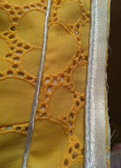 Colette Peony, inserting the waist piping