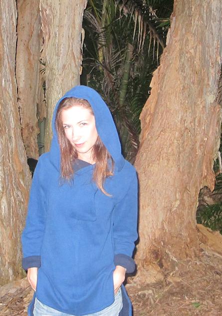 Vogue 8854 hoodie - hood up