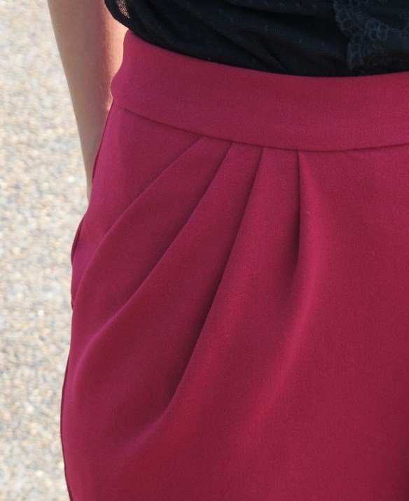 Sinbad & Sailor O'Keeffe Skirt, pleats detail
