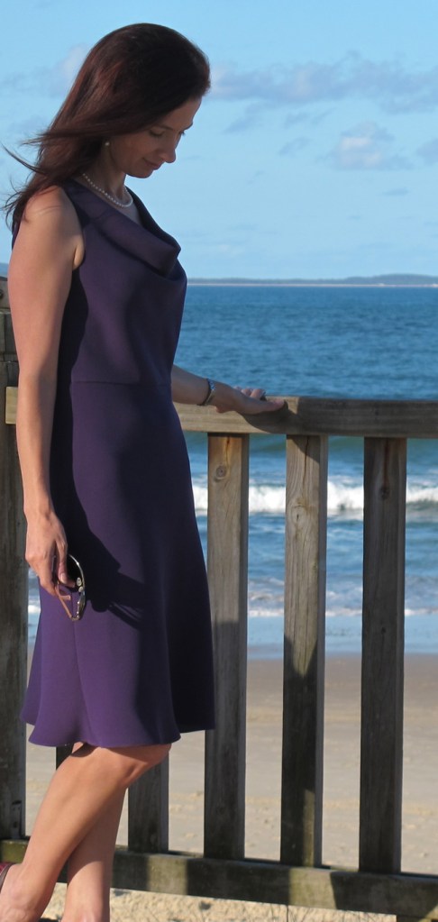 Vogue 1351 - side view