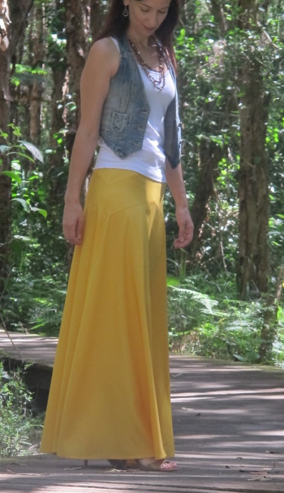 Sewaholic Gabriola Maxi Skirt - side view and seam details