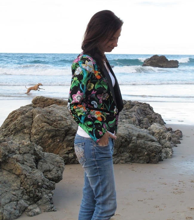 Bellatrix Blazer by Papercut Patterns, side view