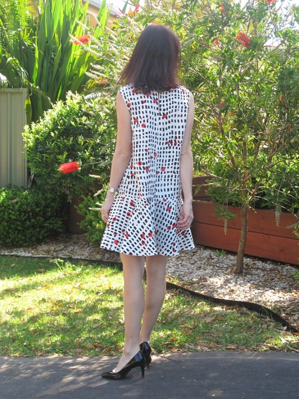 Papercut Saiph Tunic - back view