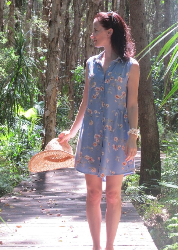 Grainline Alder View B, front view - a bit too short, ok for summer casual though I guess.