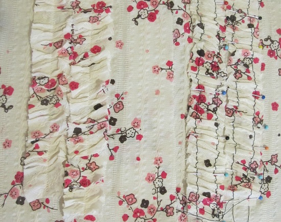 A simple and neat way to create perfect little frills.