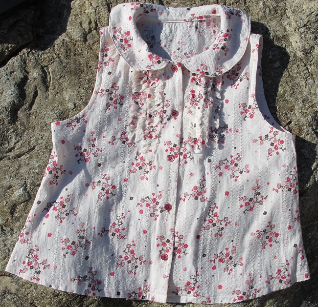 I absolutely loved making this blouse, a real joy. Better still, she loves it.