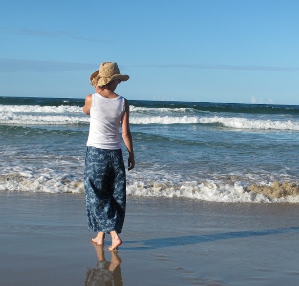 Megan Nielsen Flint Pants, back view