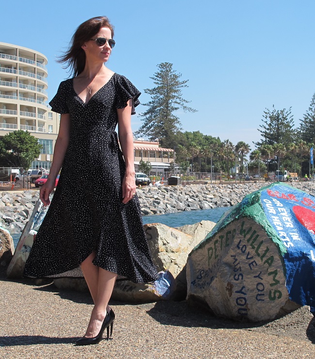 Vogue 9251 - taken on a windy day!