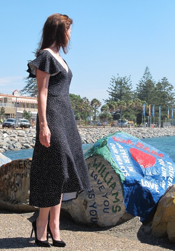 Vogue 9251 - side view